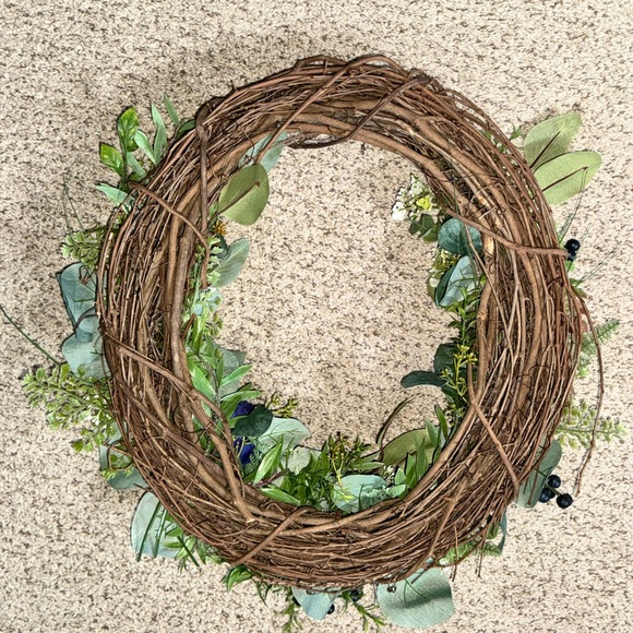 Blue Floral Grapevine Wreath - Picture 5 of 11